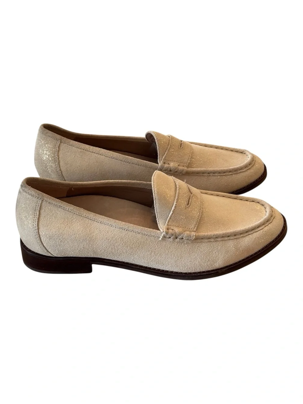 Vionic cream/gold Waverly Suede Penny Loafers women’s size 8.5